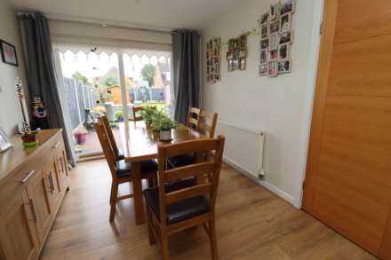 Lyndale Avenue, Eastham, Image 3