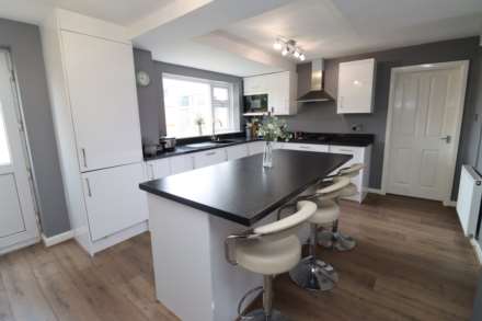 Bettisfield Avenue, Bromborough, Image 5