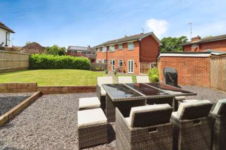 Inley Close, Spital, Image 25