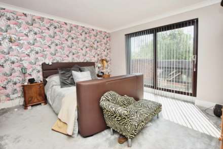 Dibbinsdale Road, Bromborough, Image 12