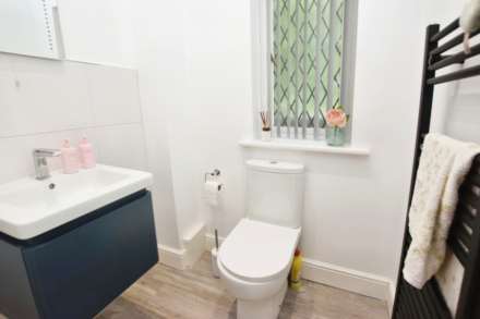 Dibbinsdale Road, Bromborough, Image 18