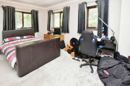 Dibbinsdale Road, Bromborough, Image 20