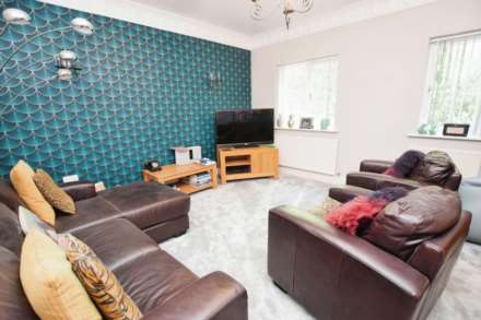 Dibbinsdale Road, Bromborough, Image 6