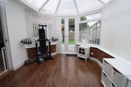 Gardens Road, Bebington, Image 9