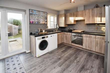 Hutchinson Close, Beechwood, Image 12