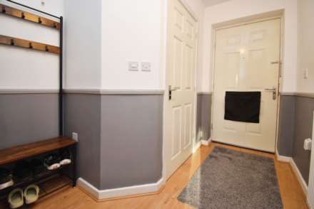 Hutchinson Close, Beechwood, Image 5