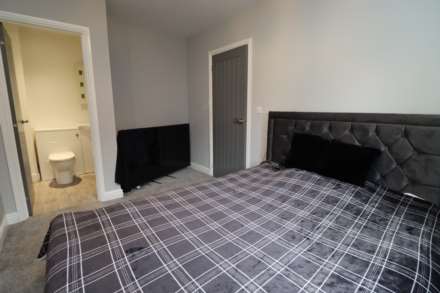 Hesketh Way, Bromborough, Image 15