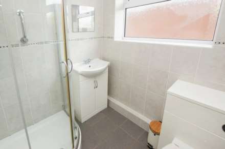 Bruce Crescent, Bromborough, Image 12