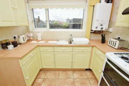Bruce Crescent, Bromborough, Image 8