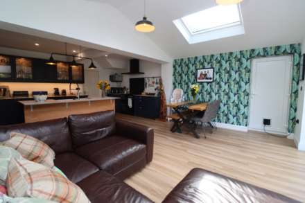 Dawpool Drive, Bromborough, Image 4