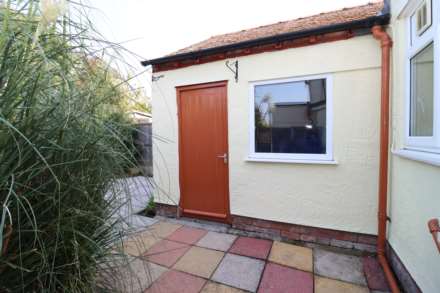 Princes Avenue, Eastham, Image 22