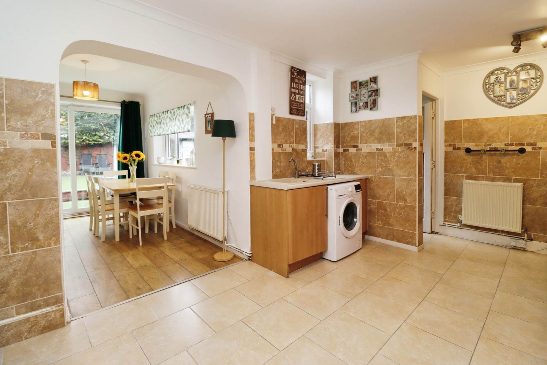 Clifton Avenue, Eatham, Image 3
