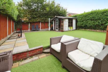 Clifton Avenue, Eatham, Image 15