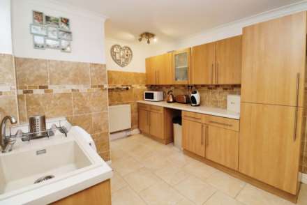Clifton Avenue, Eatham, Image 2