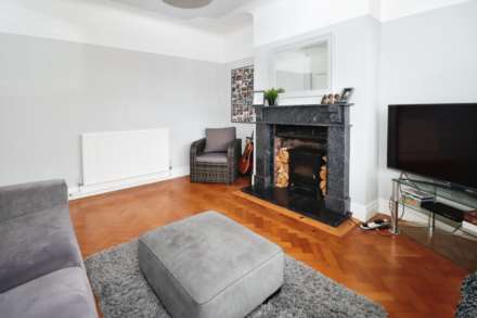Queensbury Avenue, Bromborough, Image 6