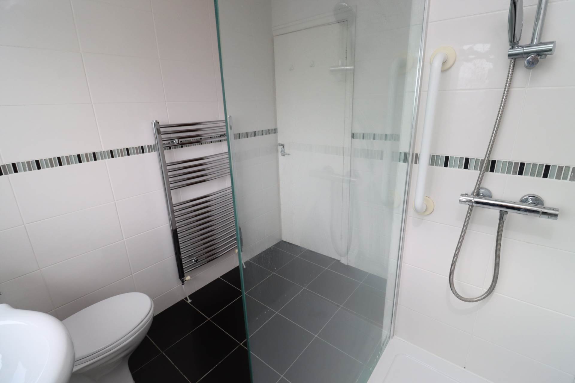 Harrogate Road, Eastham, Image 12