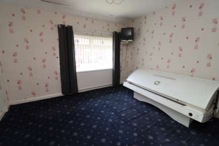 Kelsall Avenue, Eastham, Image 10