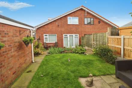 Rockfarm Drive, Neston, Image 4