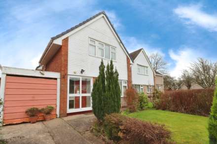 19 Wentworth Drive, Bromborough, Image 1
