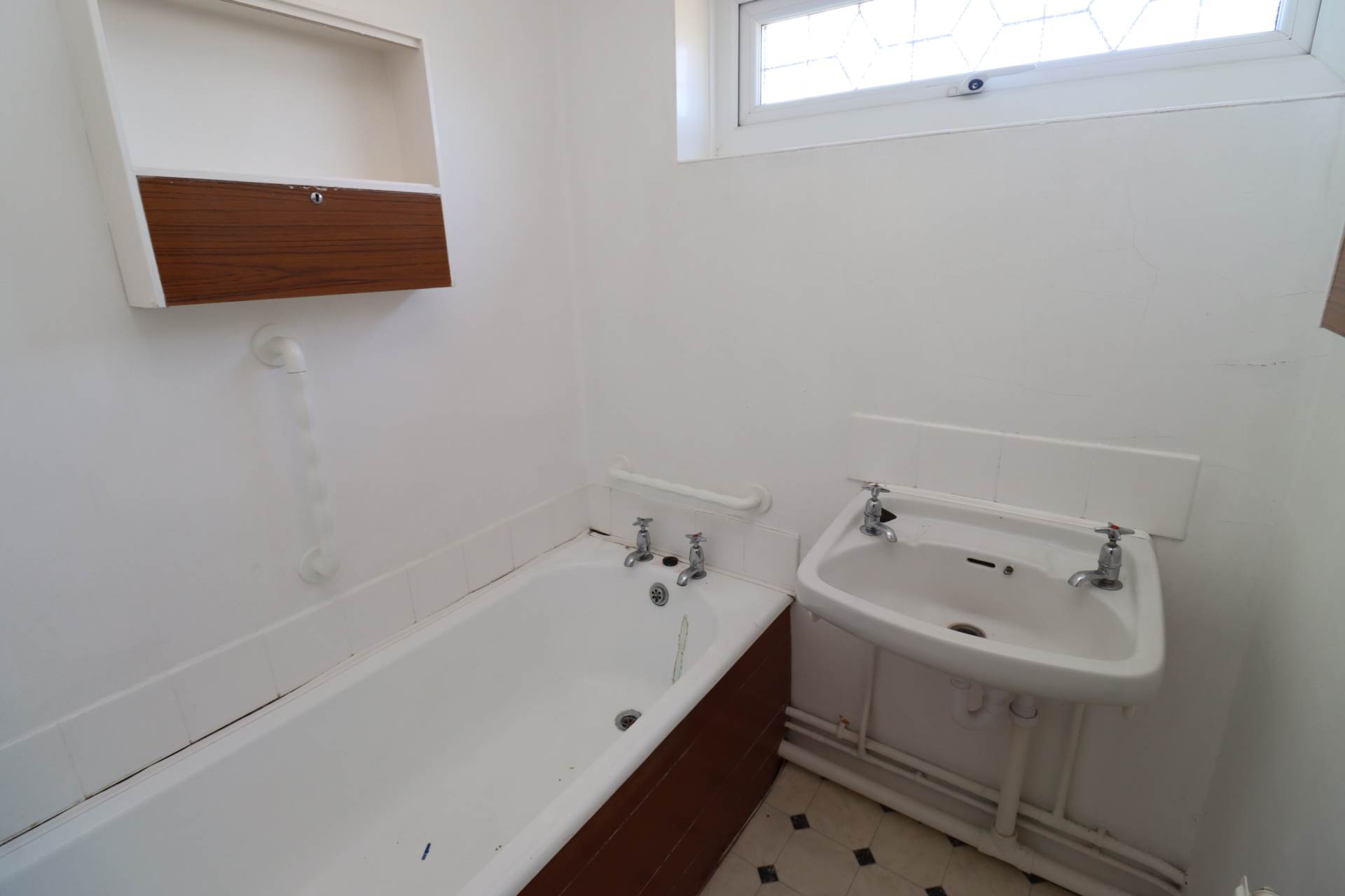 Station Road, Neston, Image 11