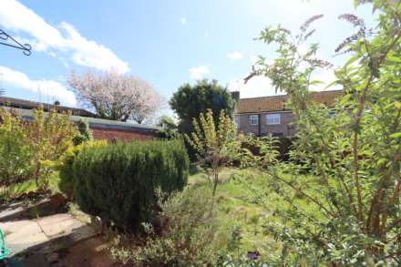 Station Road, Neston, Image 15