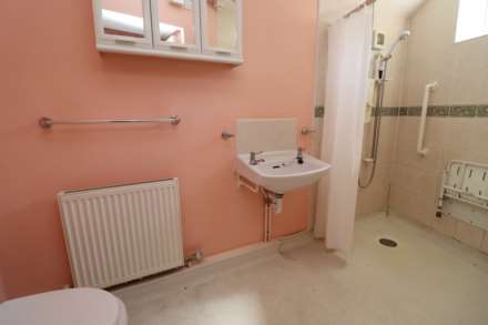 Station Road, Neston, Image 19