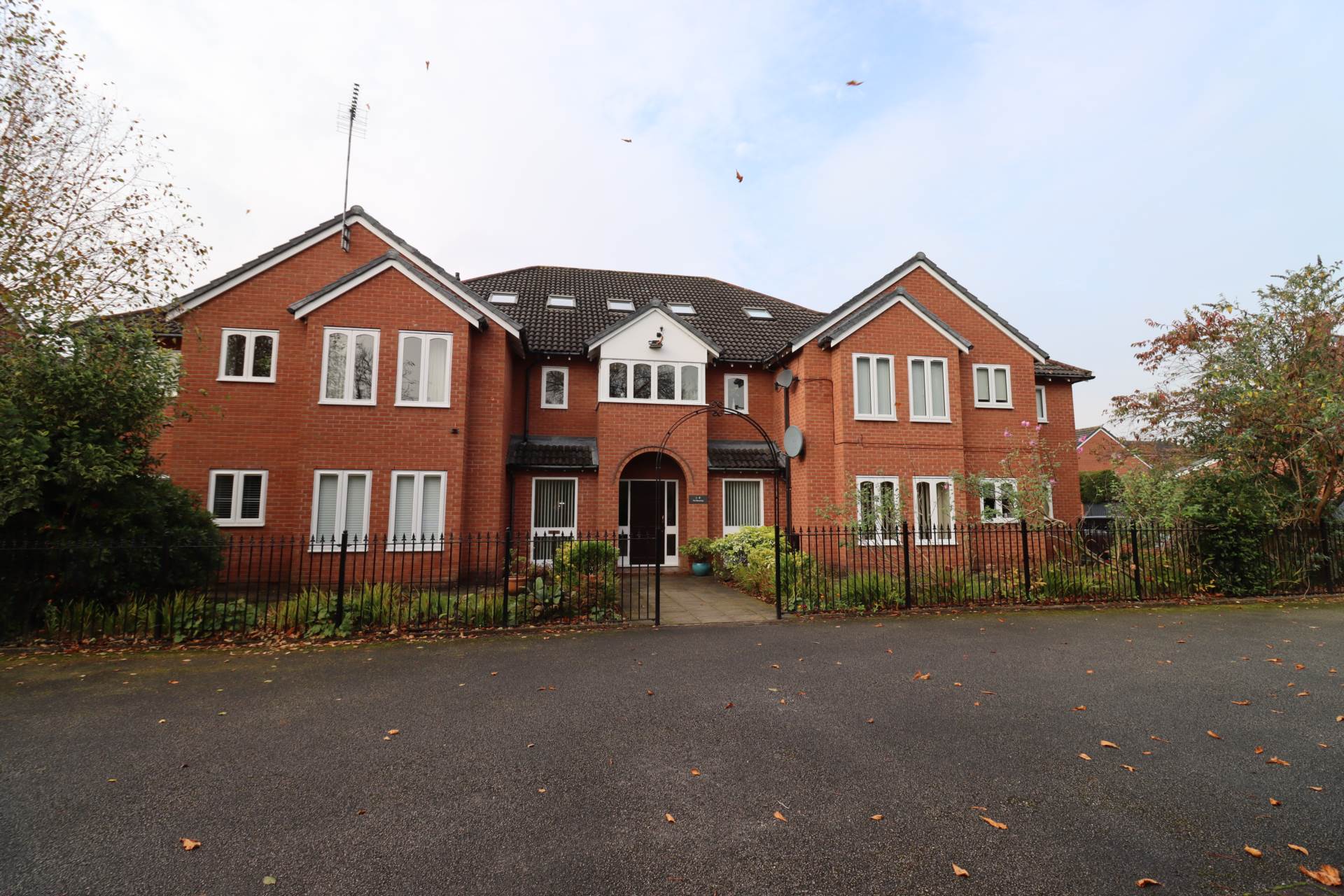 Brunsborough Close, Bromborough, Image 27