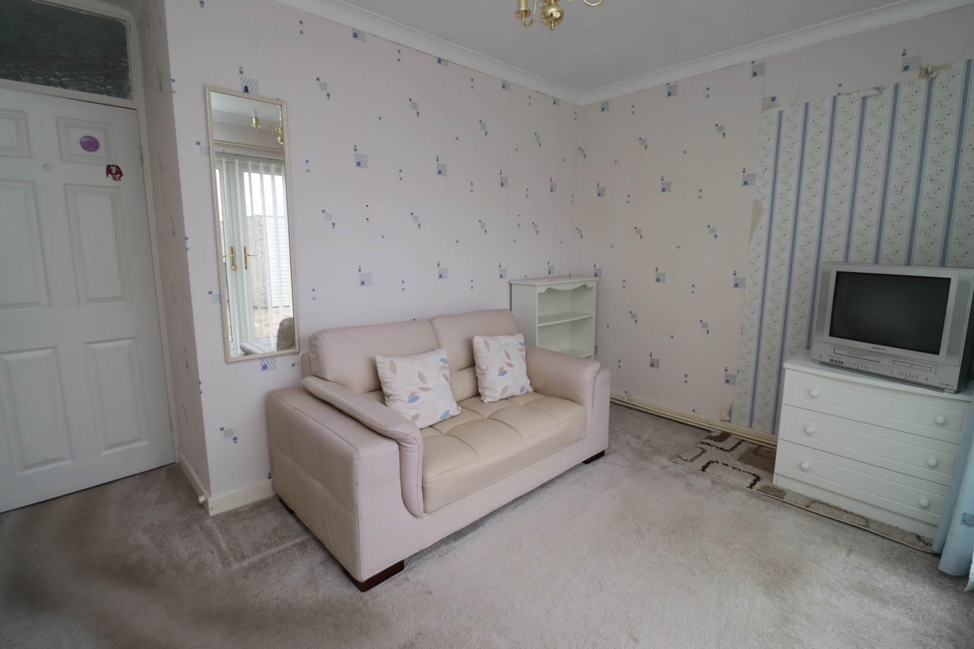 Renfrew Avenue, Eastham, Image 16
