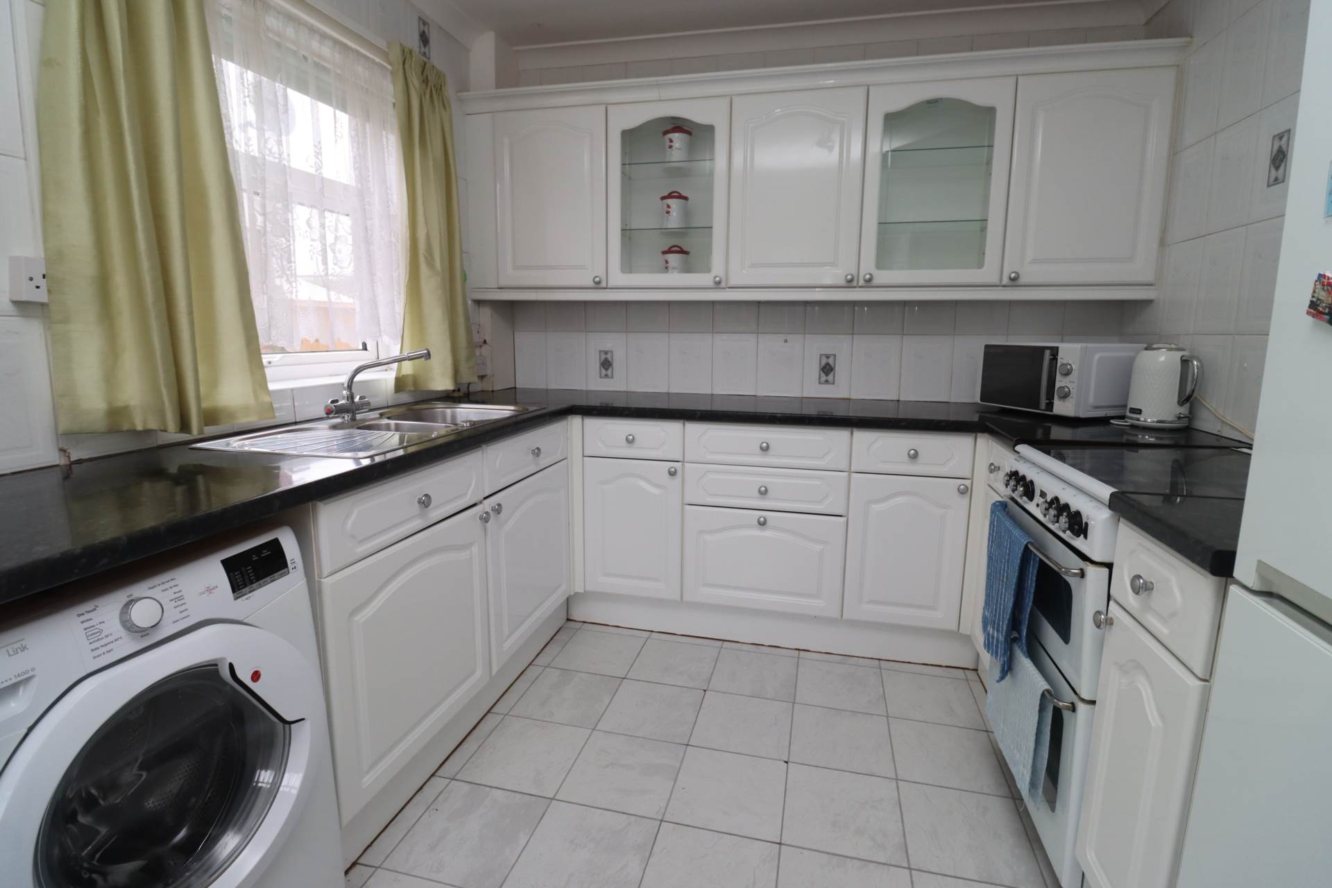 Renfrew Avenue, Eastham, Image 3