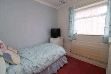 Renfrew Avenue, Eastham, Image 11