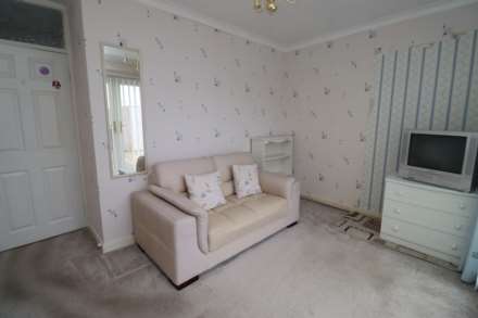 Renfrew Avenue, Eastham, Image 16