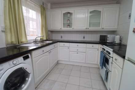 Renfrew Avenue, Eastham, Image 3