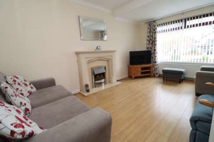 Brookhurst Avenue, Bromborough, Image 2