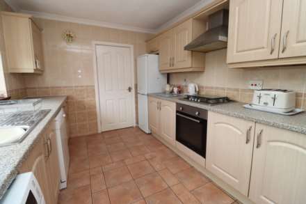 Brookhurst Avenue, Bromborough, Image 3