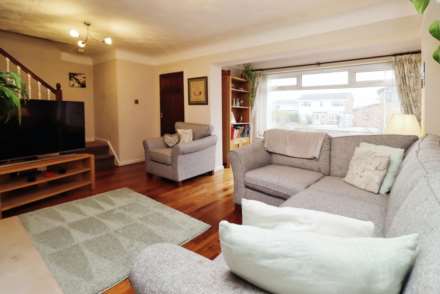 Plymyard Avenue, Bromborough, Image 4