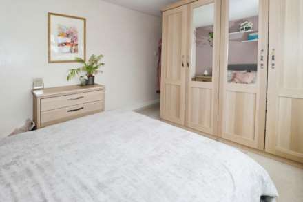 Plymyard Avenue, Bromborough, Image 6