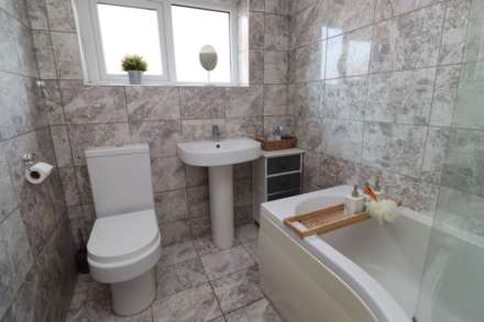 Keith Drive, Bromborough, Image 10