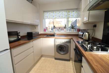 Dearnford Avenue, Eastham, Image 2
