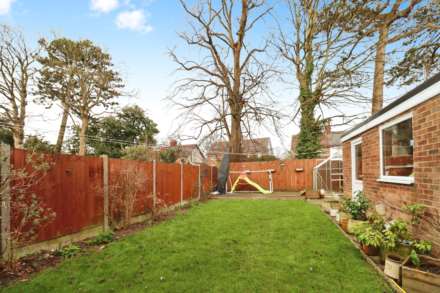 Dearnford Avenue, Eastham, Image 4