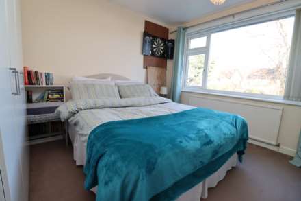 Dearnford Avenue, Eastham, Image 8