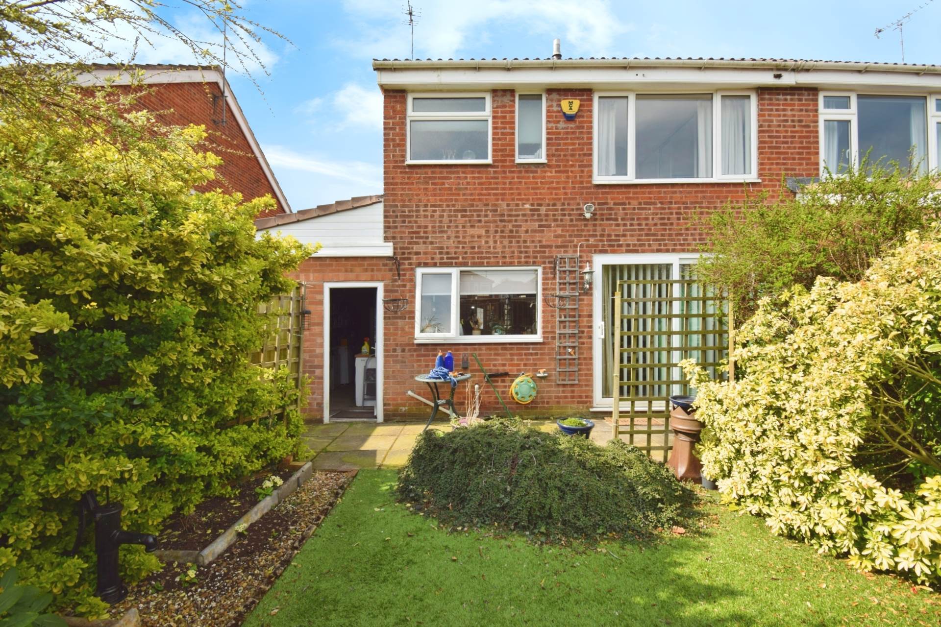 Dearnford Avenue, Bromborough, Image 4