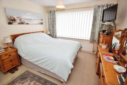 Dearnford Avenue, Bromborough, Image 18
