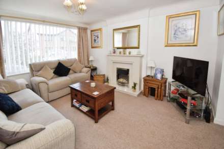 Dearnford Avenue, Bromborough, Image 2