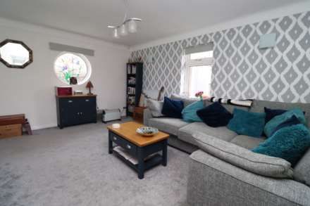 Plymyard Avenue, Bromborough, Image 12