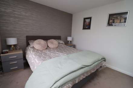 Plymyard Avenue, Bromborough, Image 15