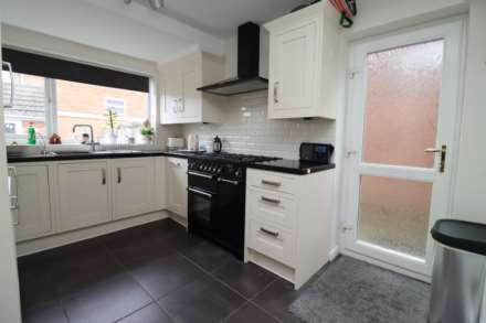 Plymyard Avenue, Bromborough, Image 4