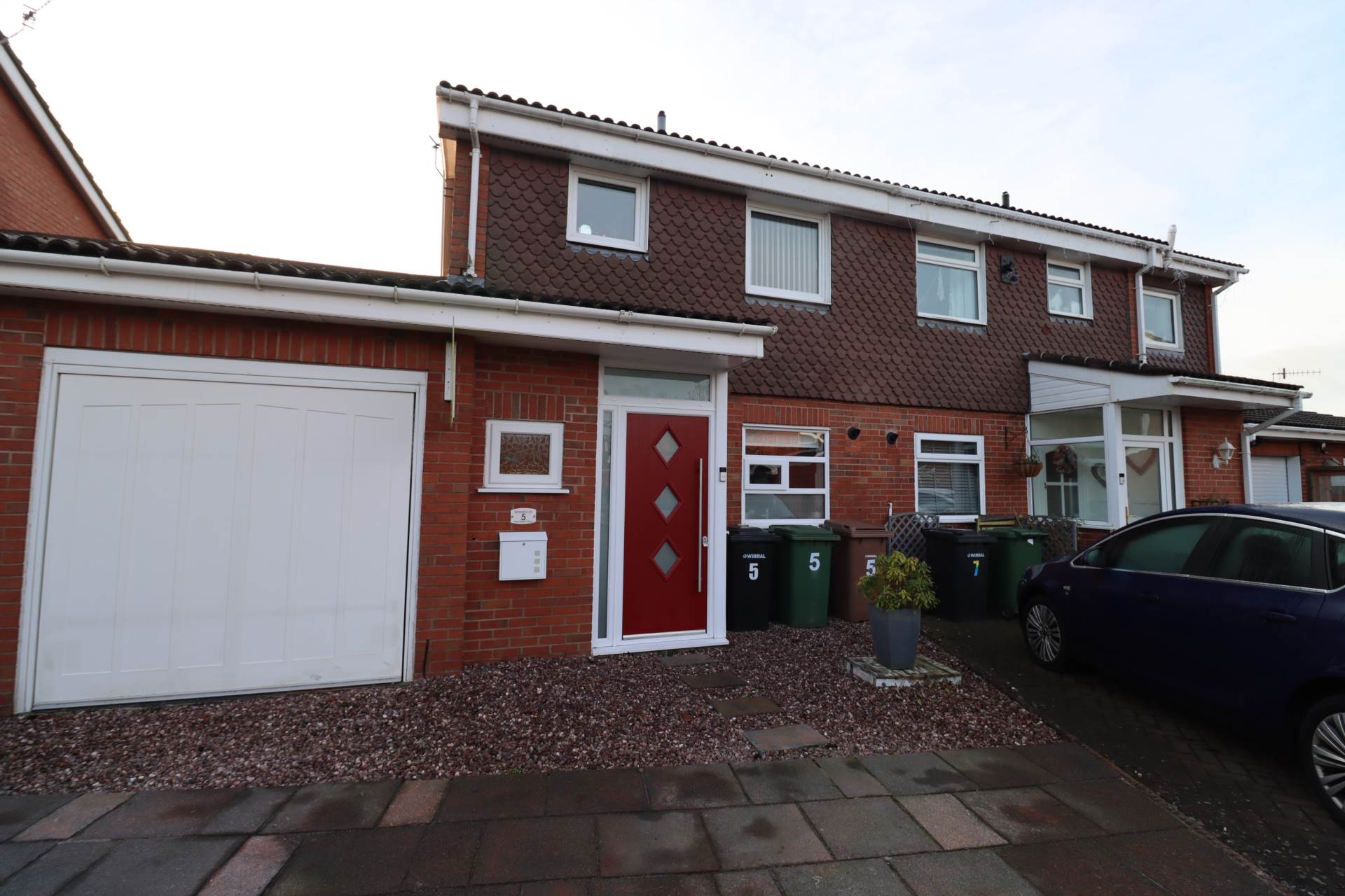 Parkwood Close, Bromborough, Image 1