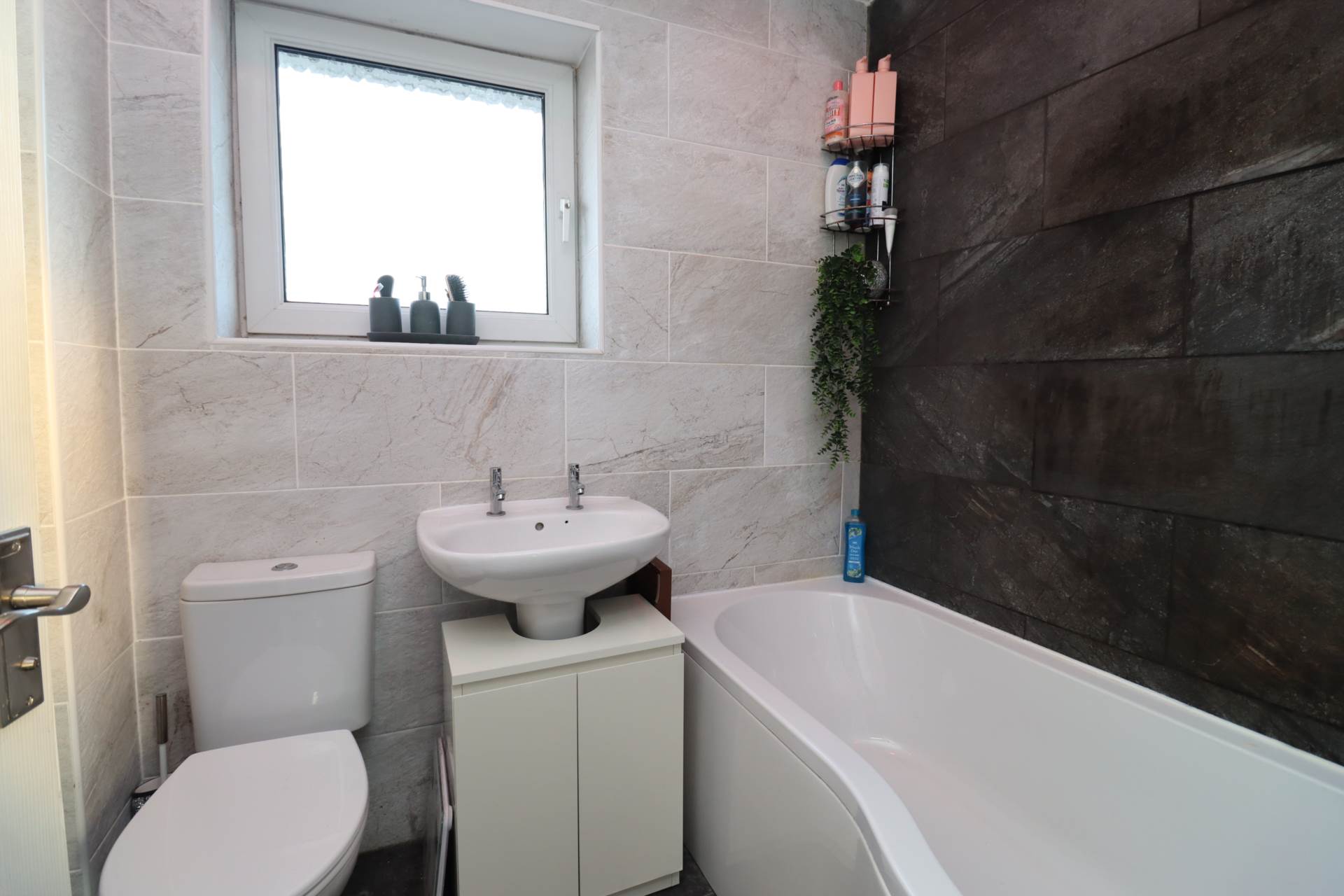 Parkwood Close, Bromborough, Image 11