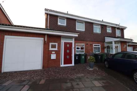 Parkwood Close, Bromborough, Image 1