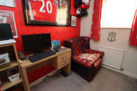 Parkwood Close, Bromborough, Image 10